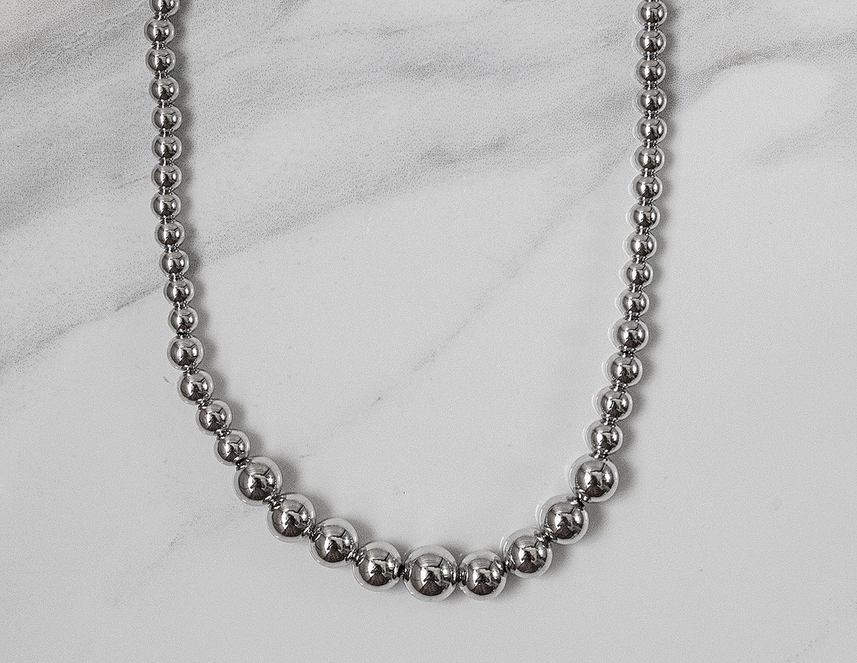 Graduated Bead Necklace in Sterling Silver