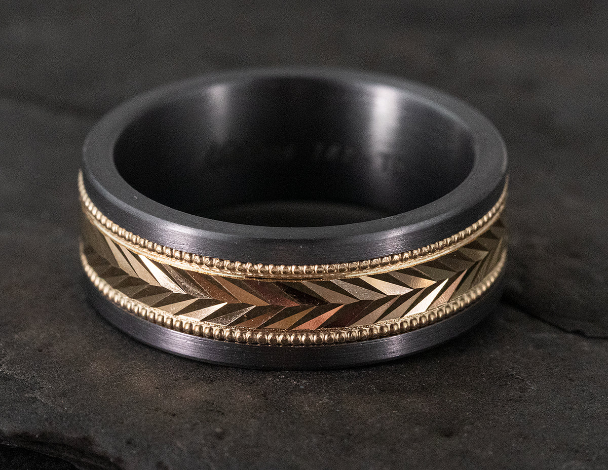 8mm Tantalum Comfort Fit Gents Wedding Ring with Carved 14K Yellow Gold Inlay