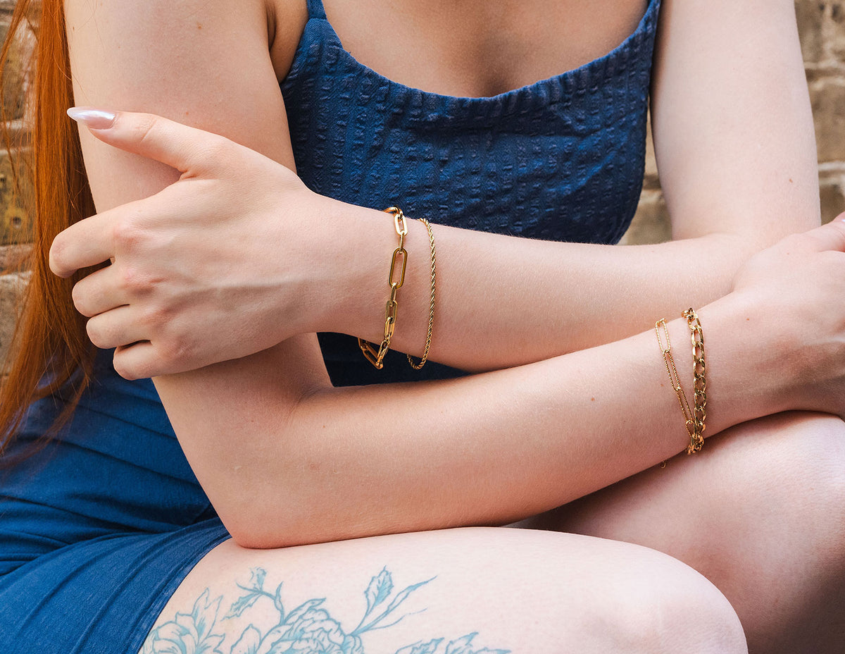 7" Gold Ion-Plated Stainless Steel Curb Link Bracelet