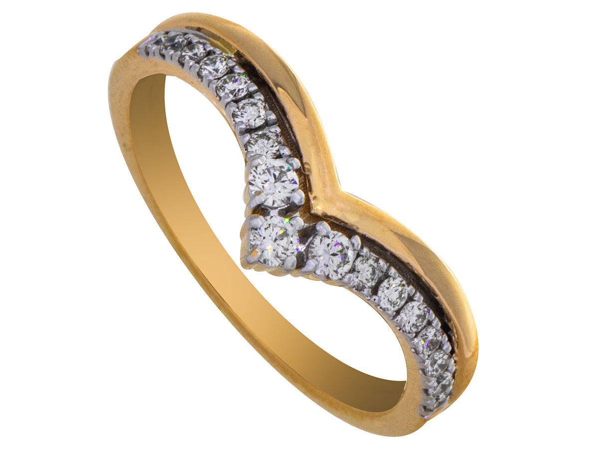 1/4ct. t.w. Chevron Diamond Wedding Ring in 14K Yellow Gold