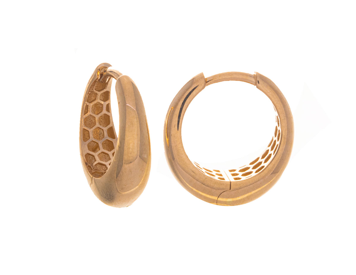 Oval Huggie Hoop Earrings in 14K Yellow Gold
