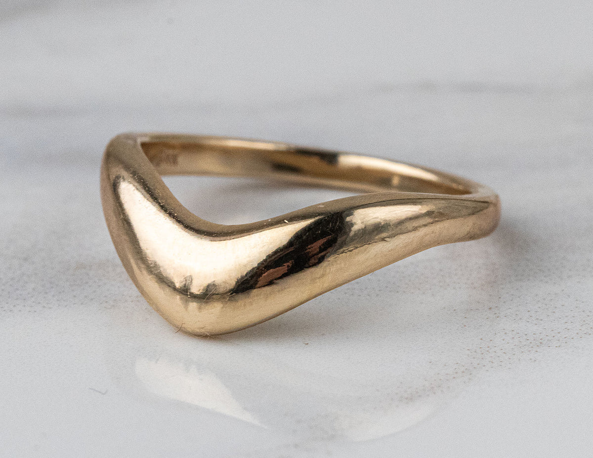 Plain Puff Contour Ring in 14K Yellow Gold
