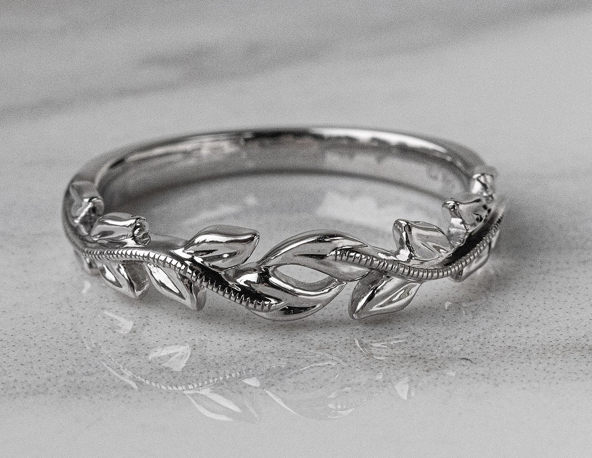 Leafy Fashion Ring in 14K White Gold