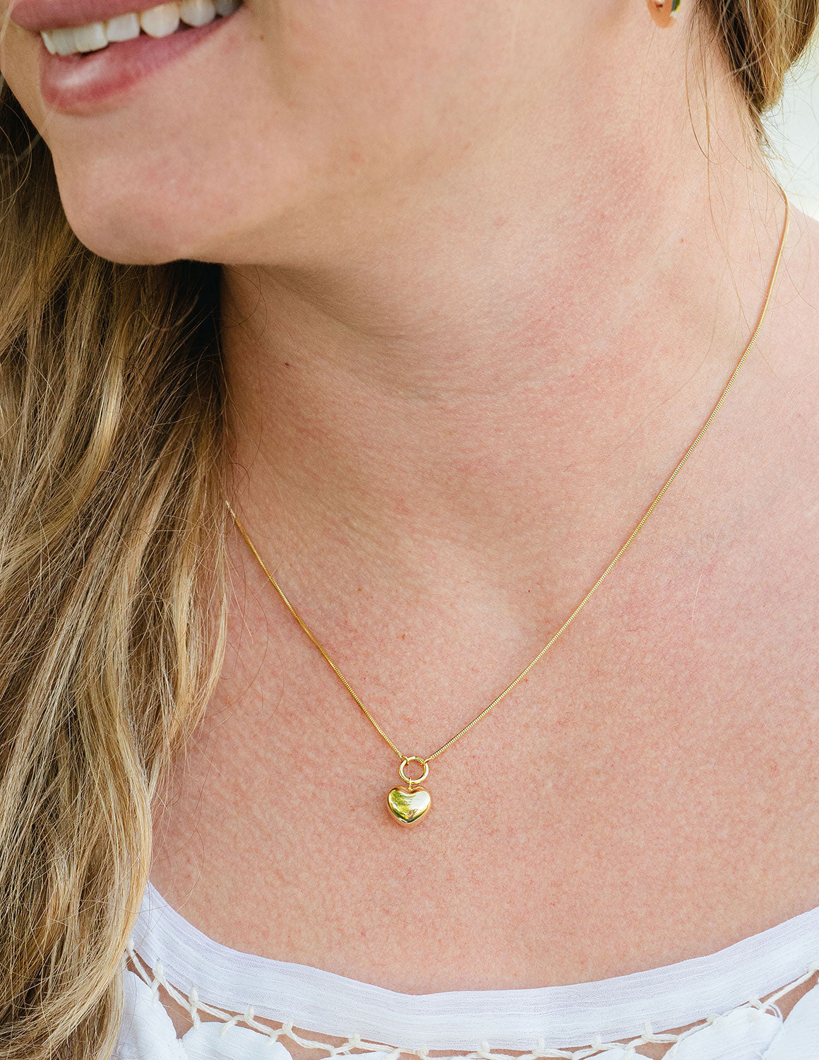 18" Dangle Heart Pendant in 14K Yellow Gold