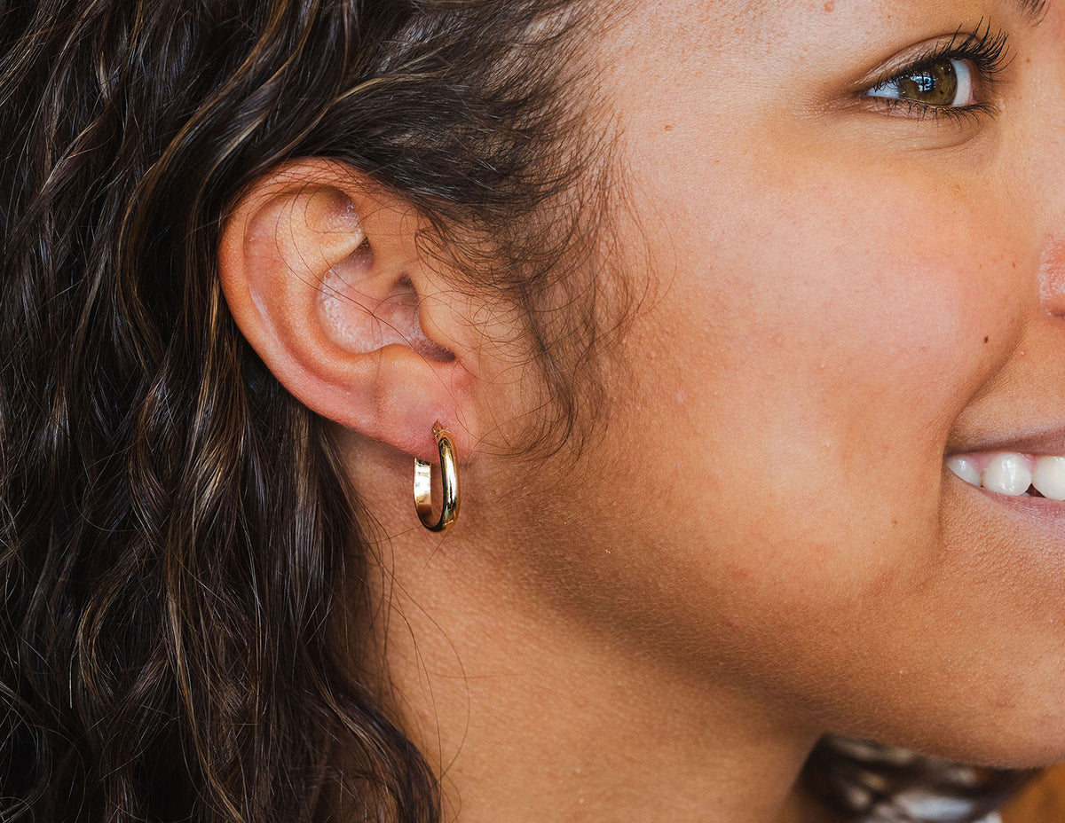 13.7mm Off Round Polished Hoop Earrings in 10K Yellow Gold