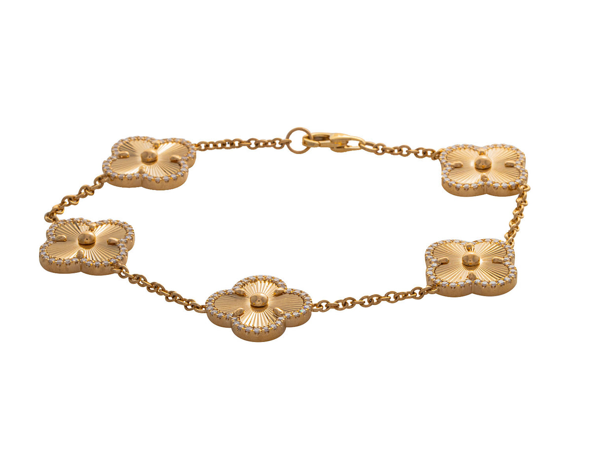 3/4ct. t.w. Diamond Clover Bracelet in 14K Yellow Gold