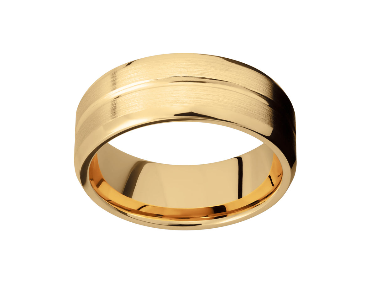 8mm Comfort Fit Men's Wedding Ring in 14K Yellow Gold