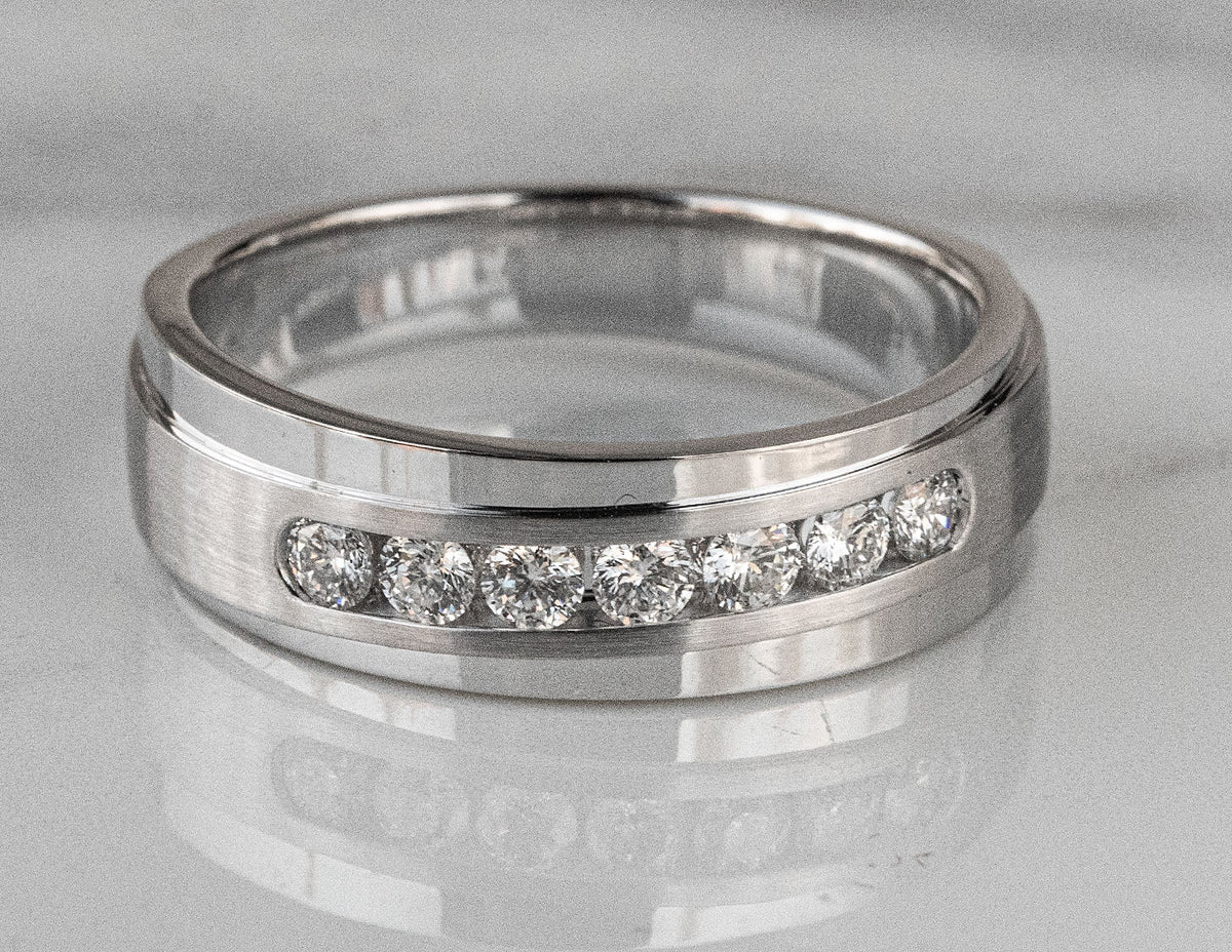 1/2ct. t.w. Round Cut Kessler 81 Diamond Men's Wedding Band