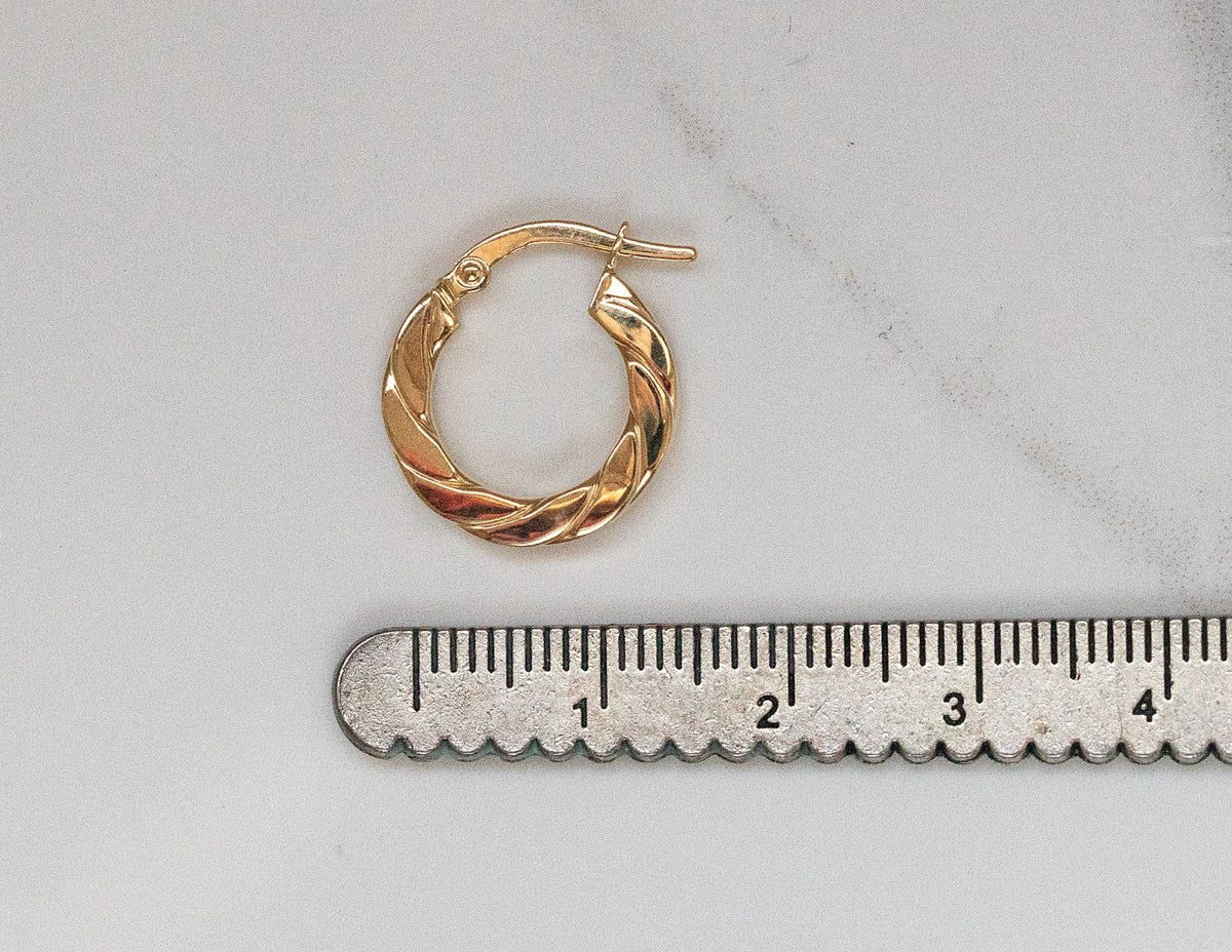 10mm Twist Square Tube Hoop Earrings in 14K Yellow Gold