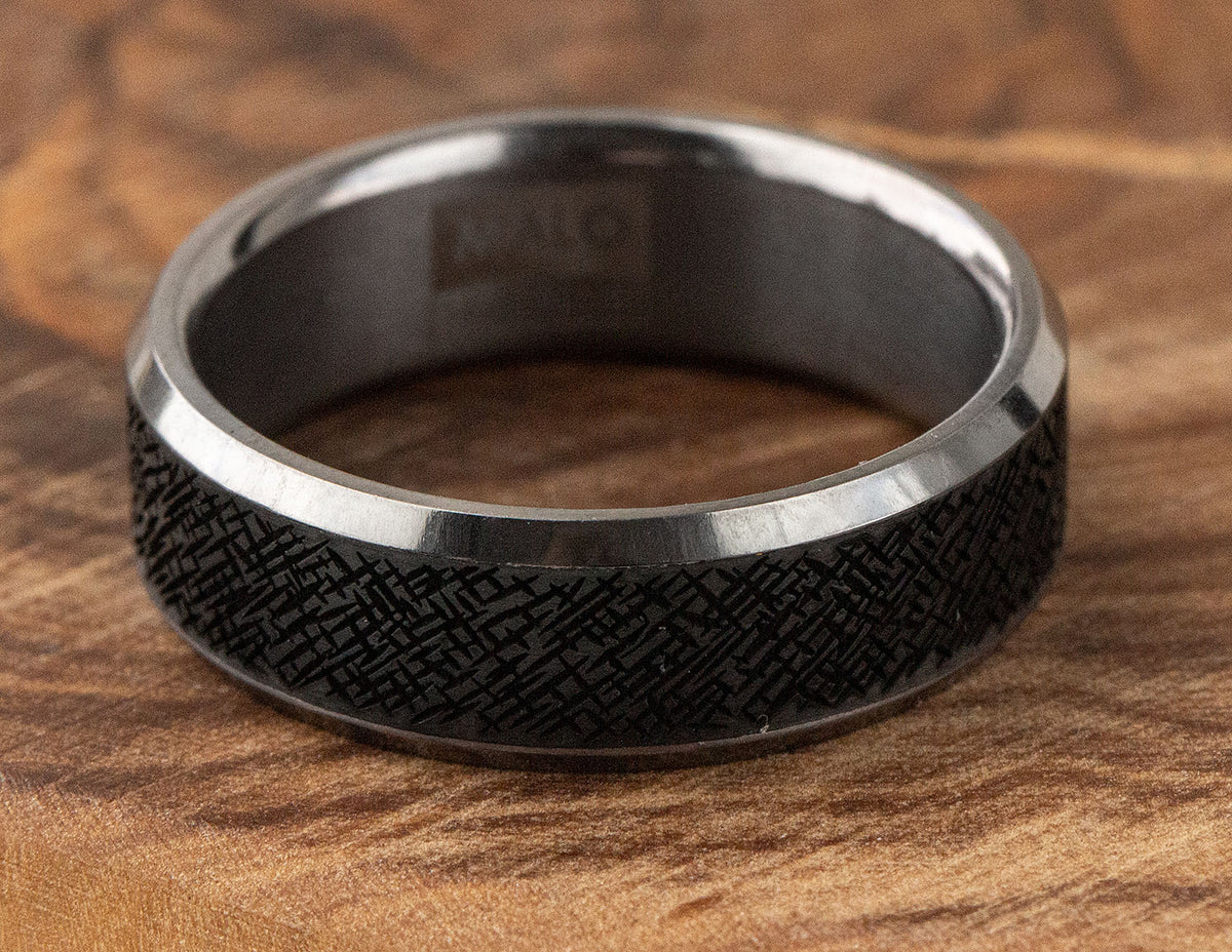 7mm Men's Wedding Ring in Grey Tantalum and Black Carbon Fiber
