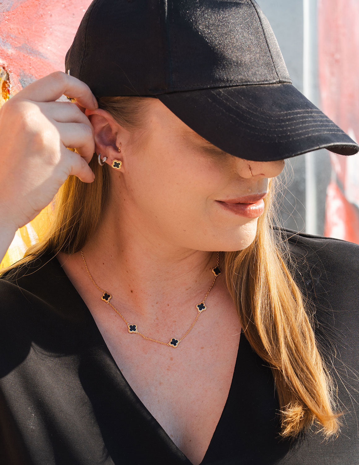 Crushed Black Diamond 5-Clover Pendant in Vermeil