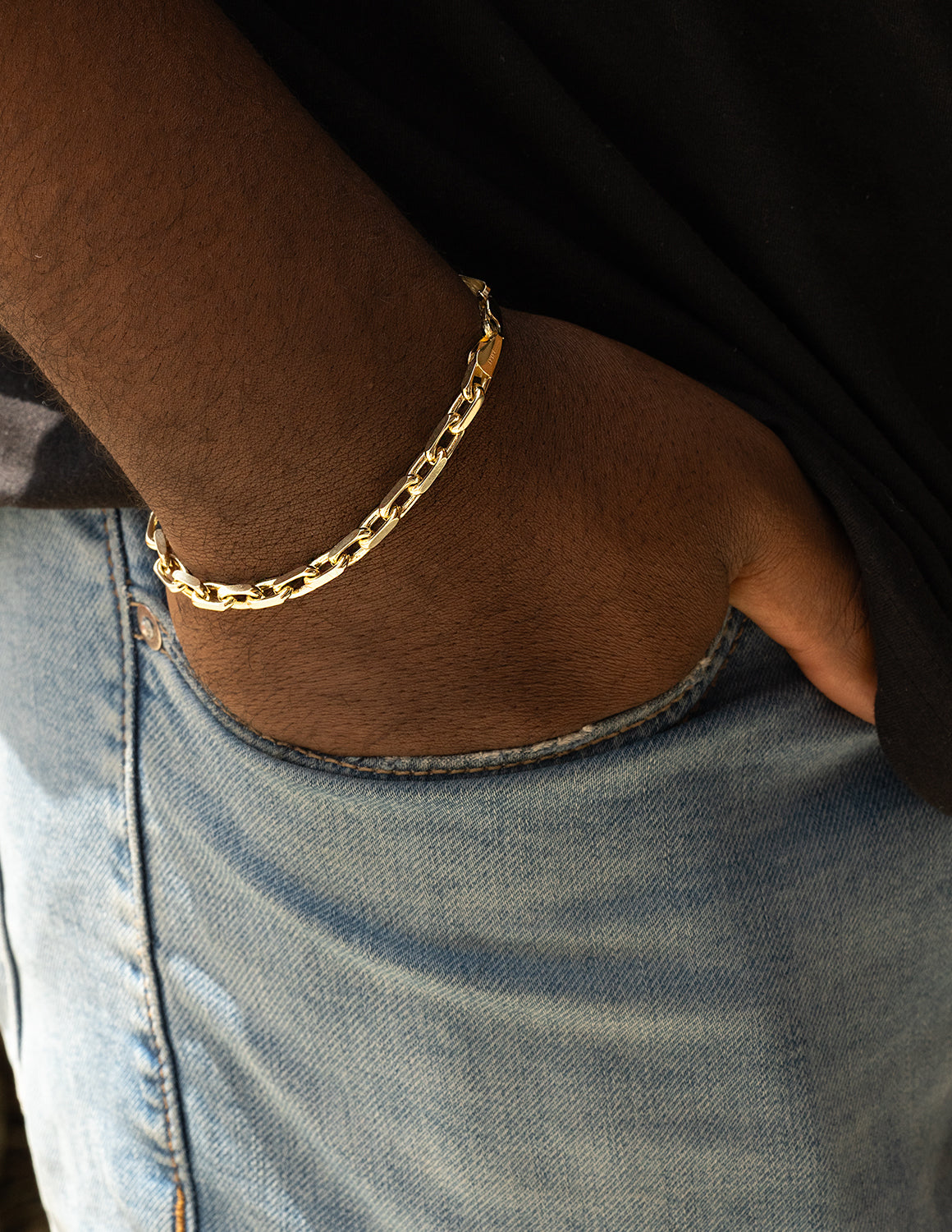 8.5" Anchoro Link Bracelet in 10K Yellow Gold