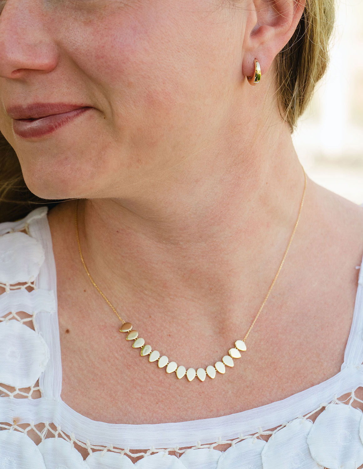 18" Flat Teardrop Necklace in 14K Yellow Gold