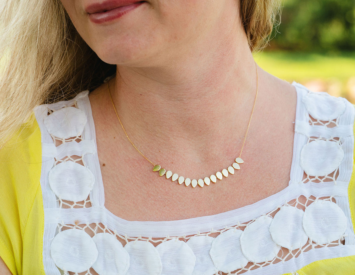 18" Flat Teardrop Necklace in 14K Yellow Gold
