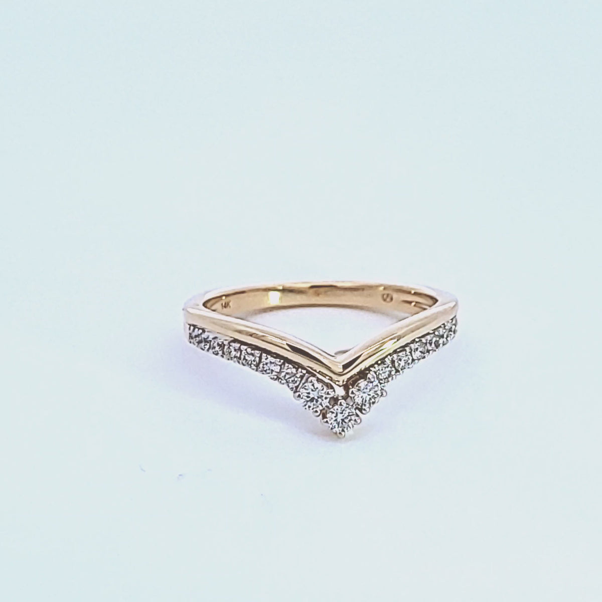 1/4ct. t.w. Chevron Diamond Wedding Ring in 14K Yellow Gold