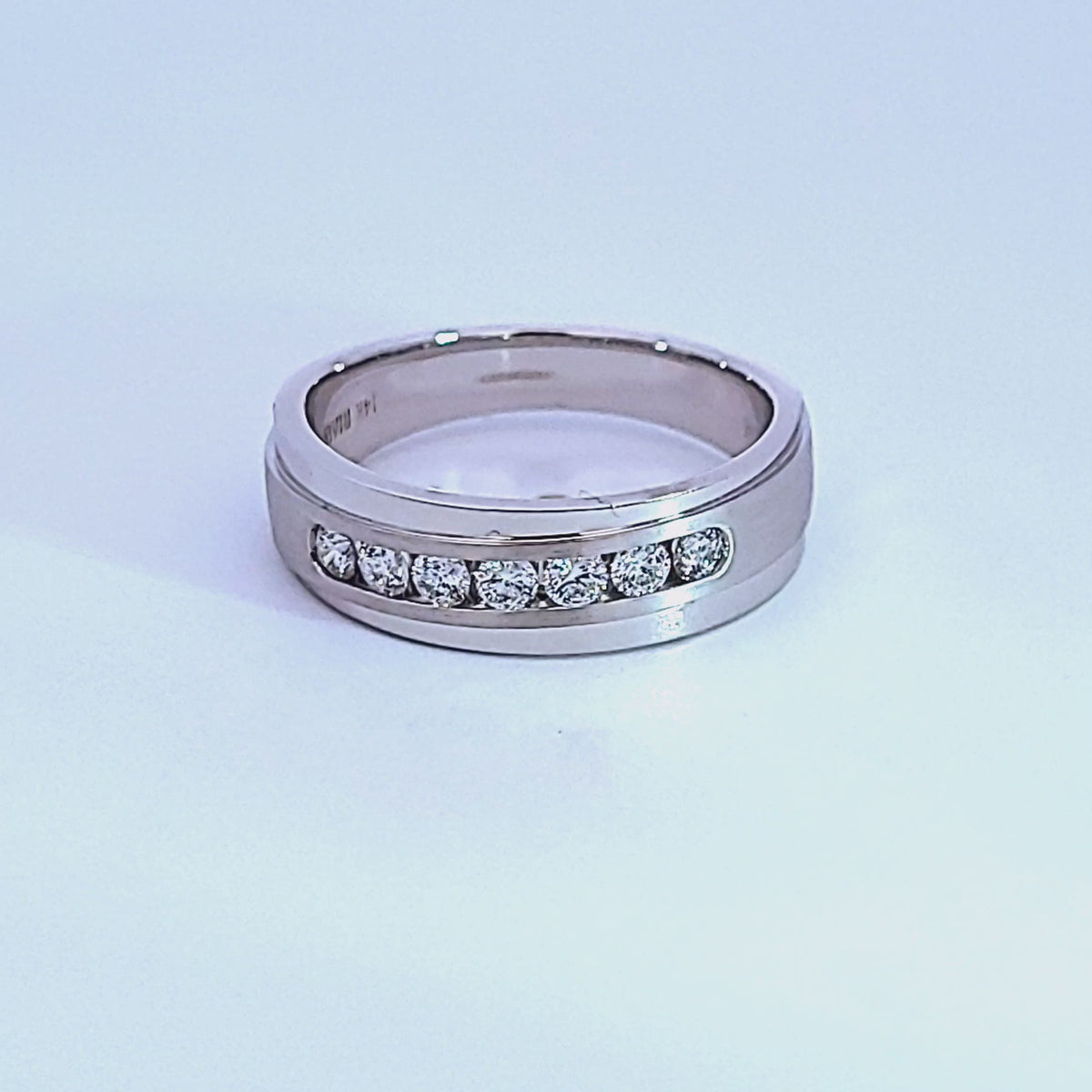 1/2ct. t.w. Round Cut Kessler 81 Diamond Men's Wedding Band