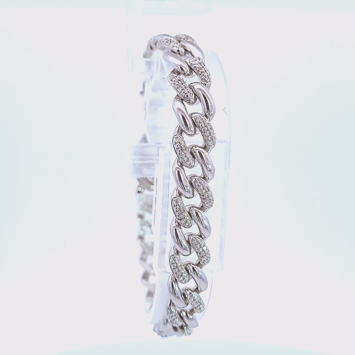 1/7ct. t.w. Diamond Cut Cuban Link Bracelet in Sterling Silver